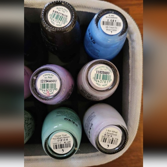 OPI Nail Lacquer with carrying cases - Picture 8 of 10